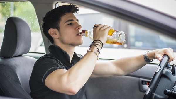 alcohol conduciendo